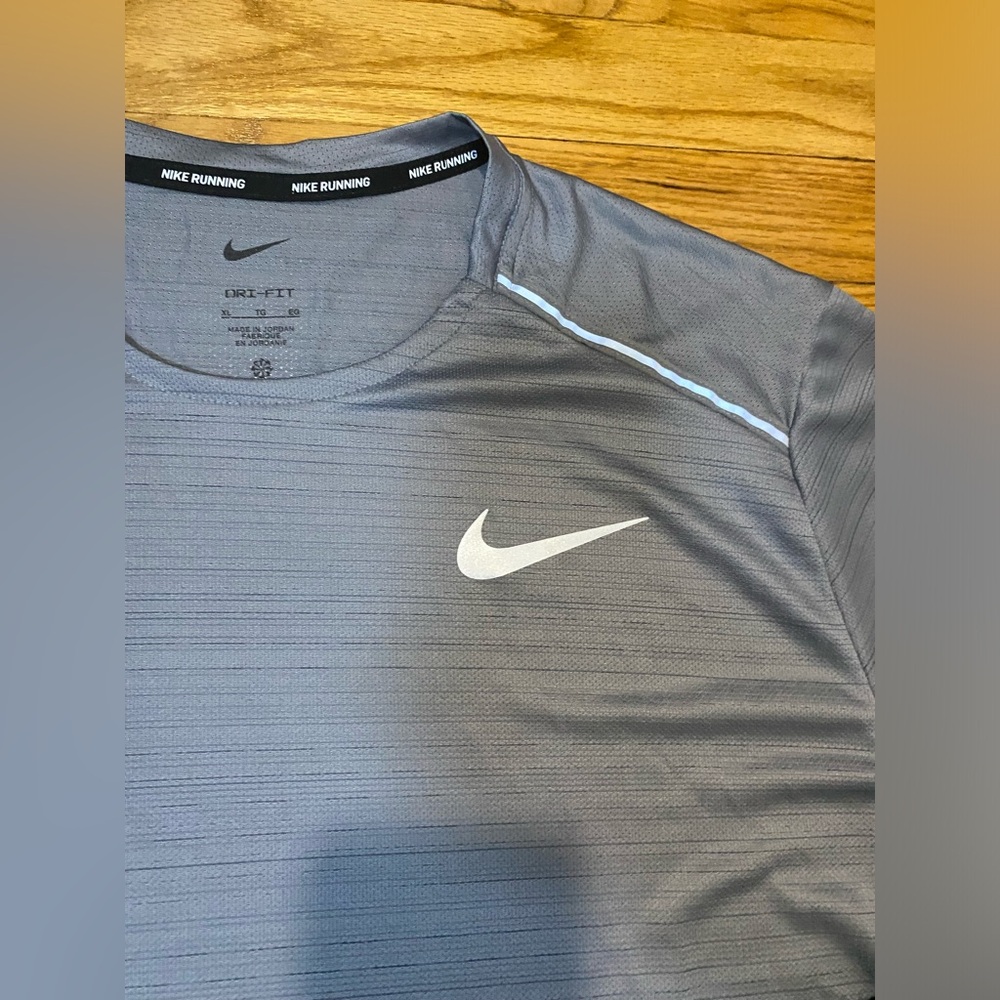Nike Dri-FIT Miler Short Sleeve Running t-shirt Gray Men’s sz XL NEW! - Picture 6 of 6